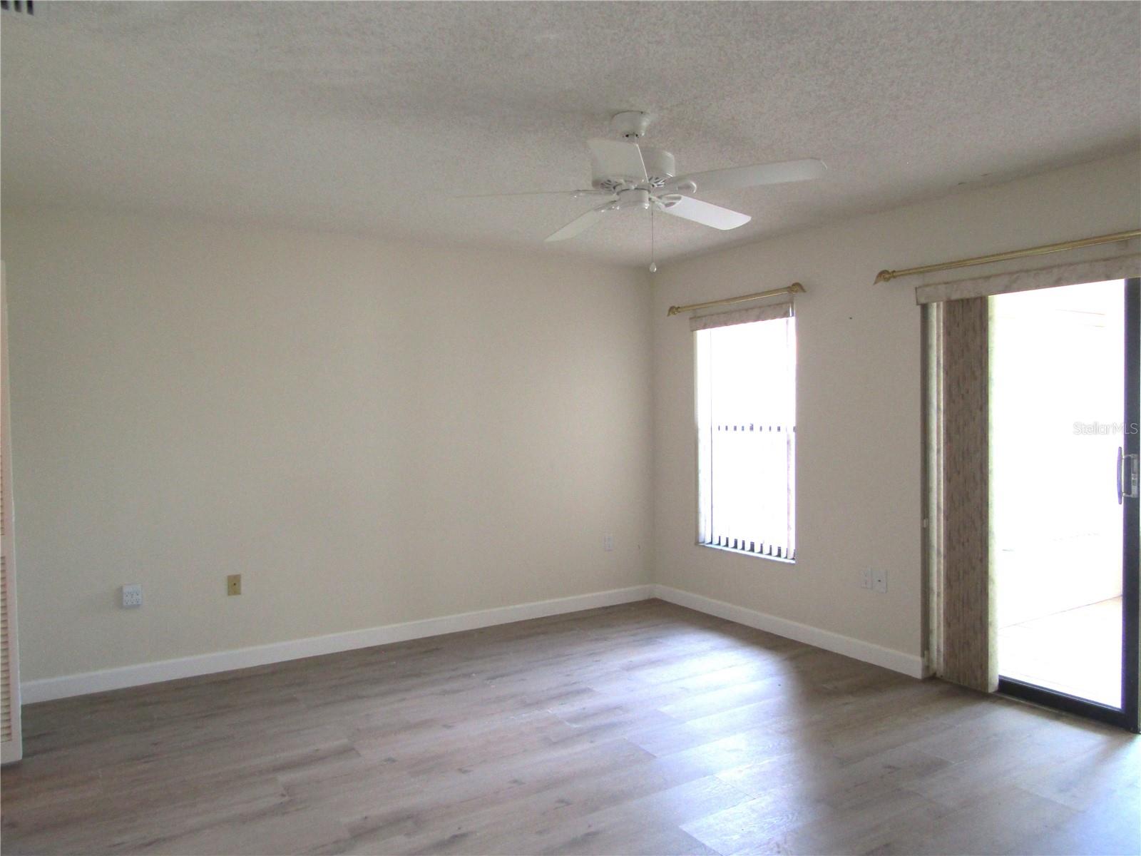 VILLAGE OAKS SEC B - Residential