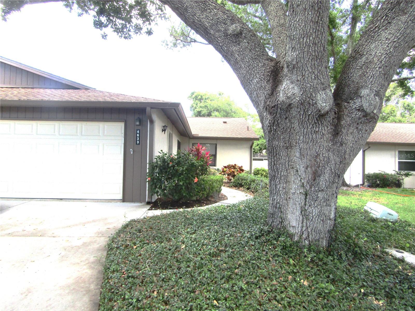 4633 OAK HILL DRIVE 13