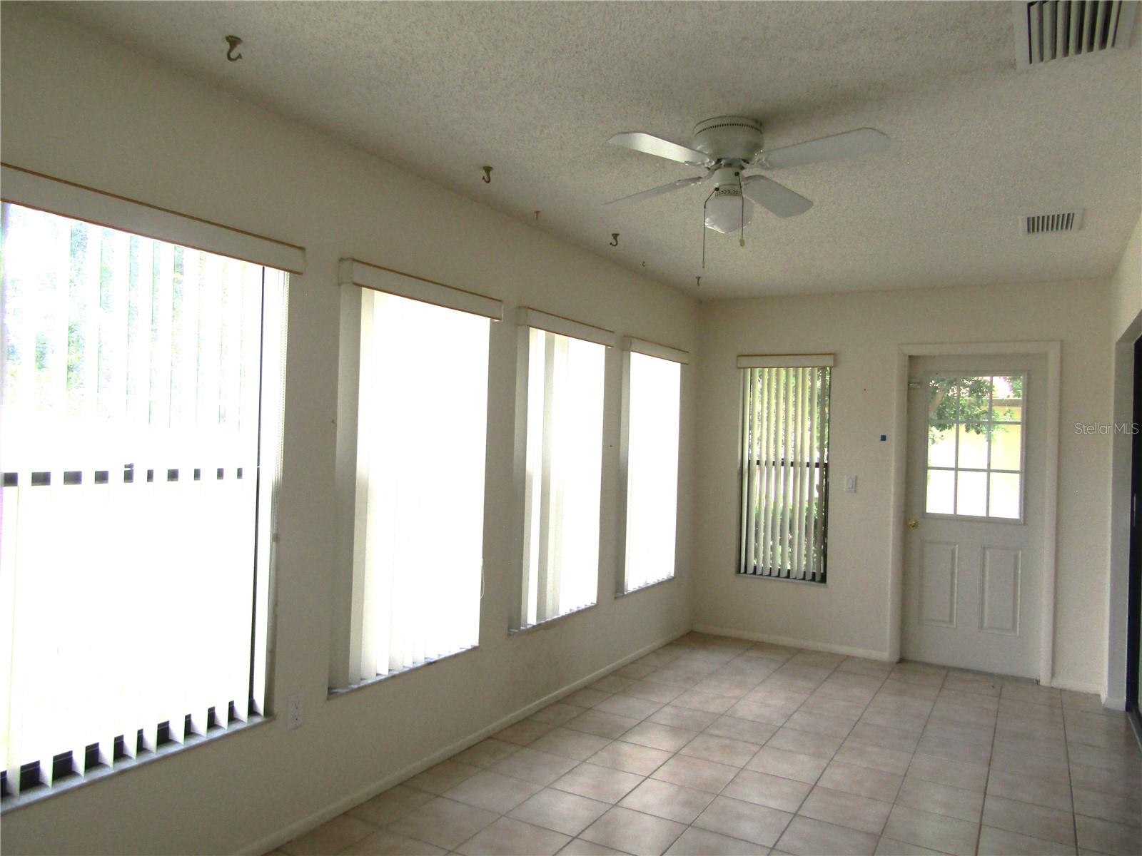 VILLAGE OAKS SEC B - Residential