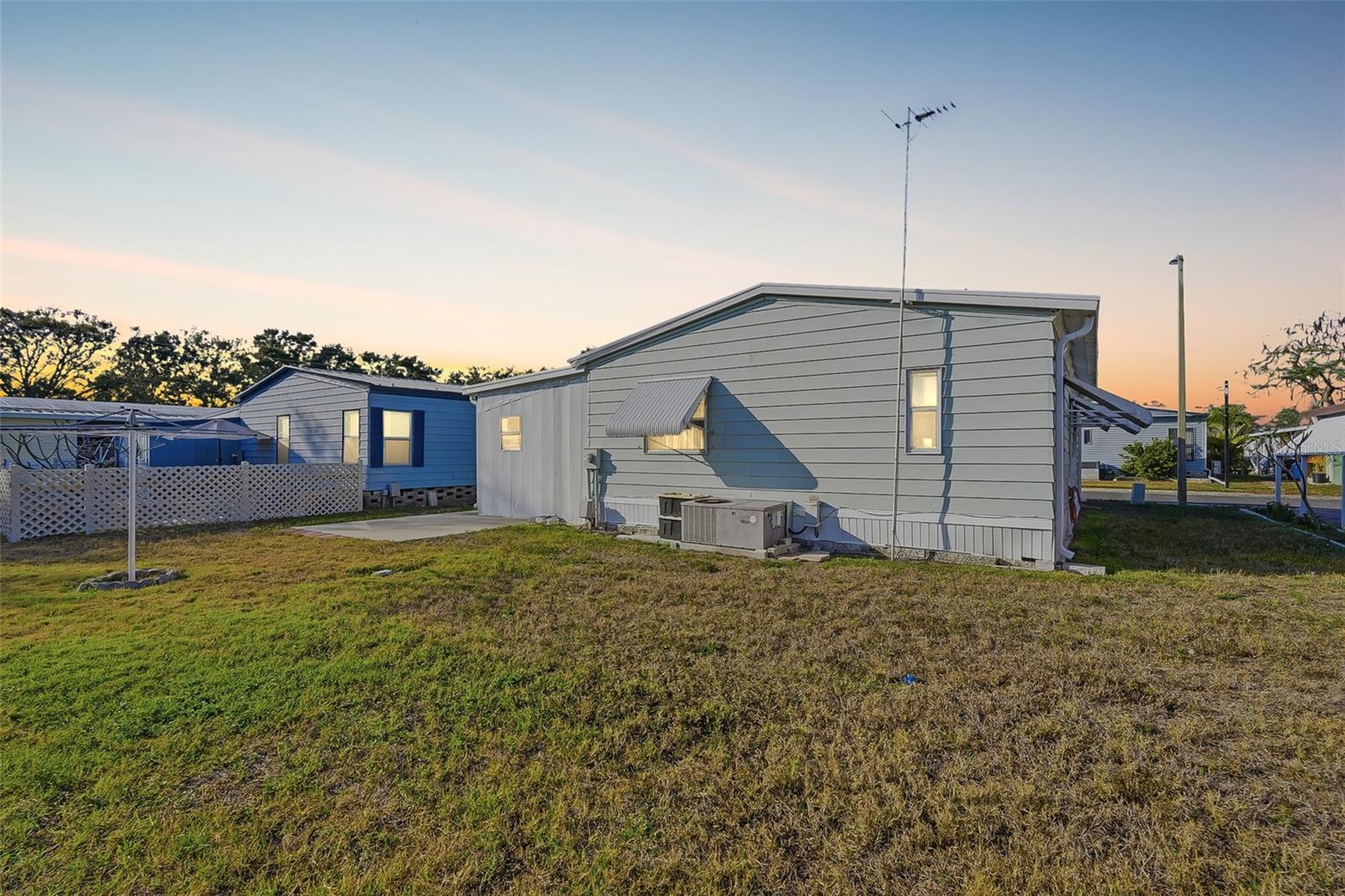 GOLDEN GATE MOBILE HOME PARK UNREC - Residential