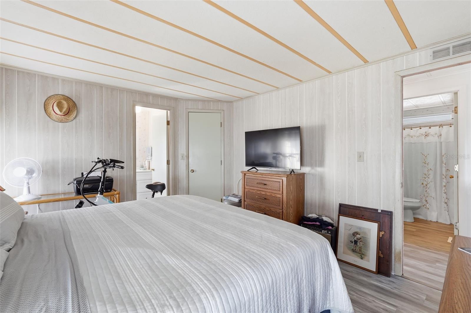 GOLDEN GATE MOBILE HOME PARK UNREC - Residential