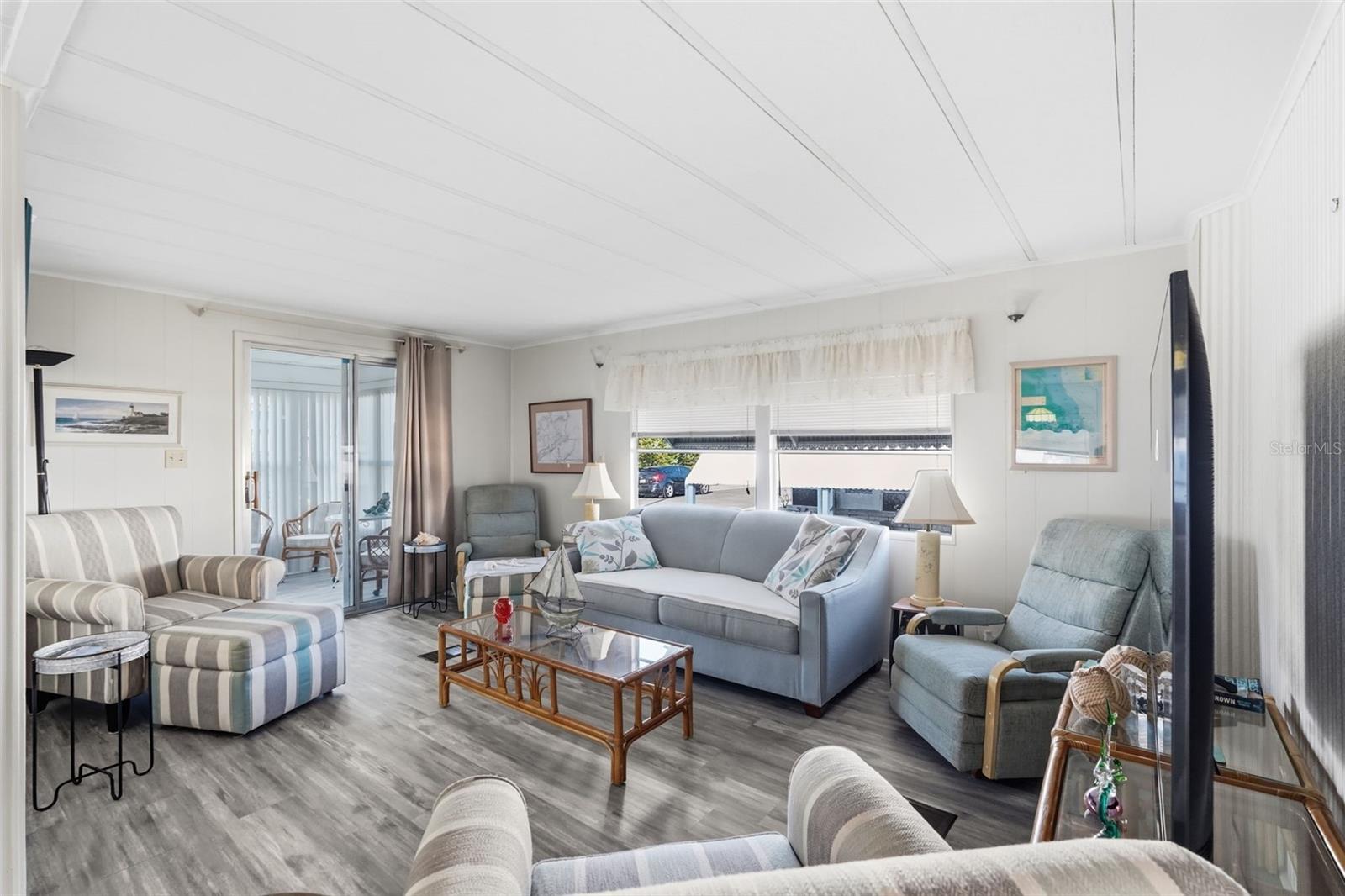 GOLDEN GATE MOBILE HOME PARK UNREC - Residential