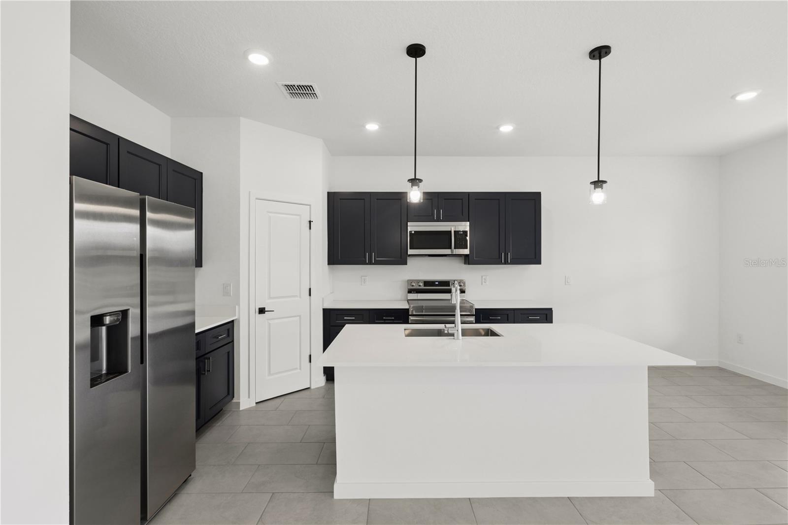 4521 NW 37TH STREET ROAD