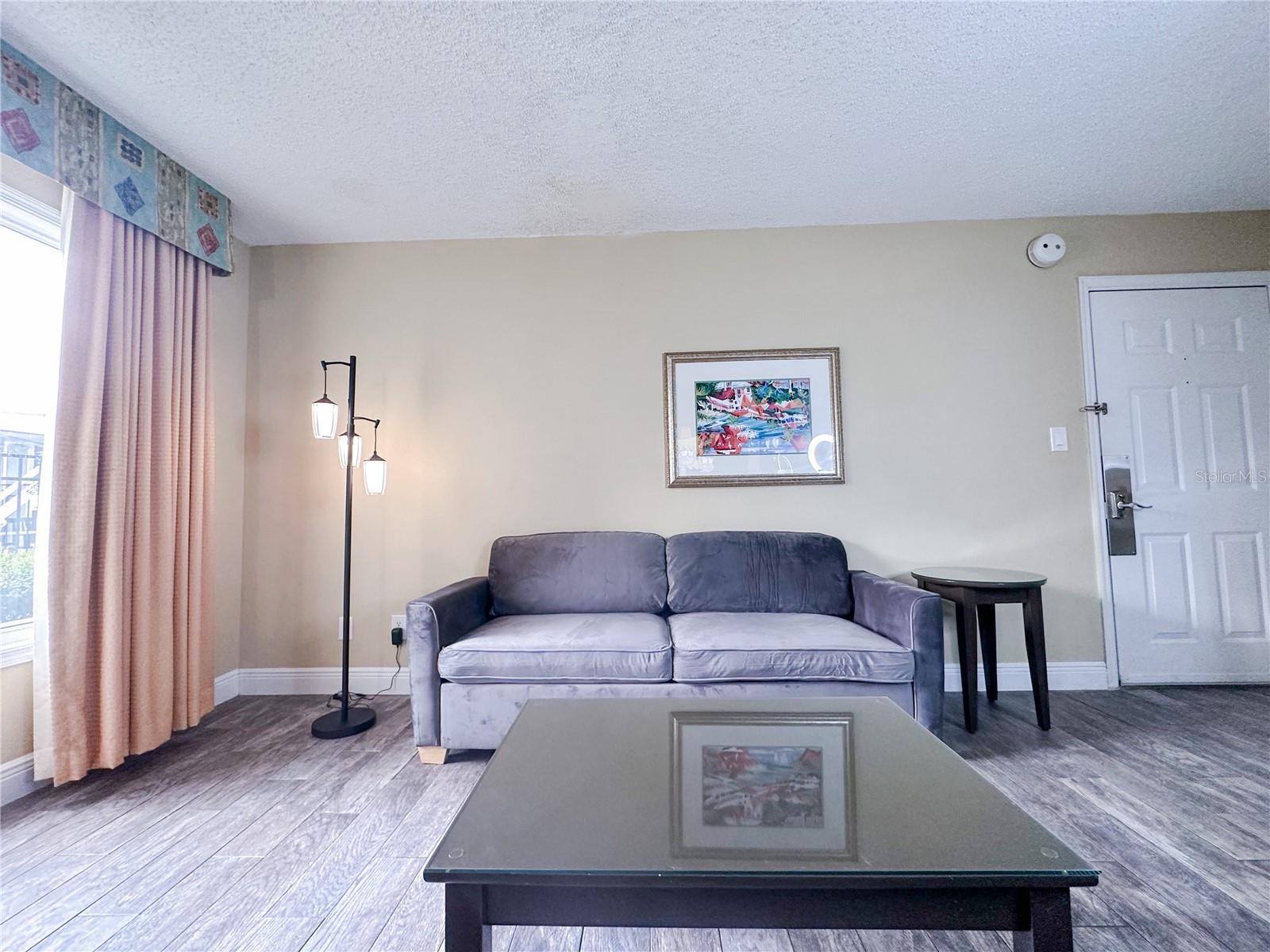 PARKWAY PALMS RESORT MAINGATE CONDO - Residential