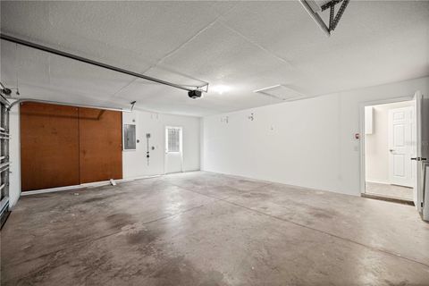 Tiny photo for 6118 SW 100th Loop, Ocala, FL 34476 (MLS # OM724067)