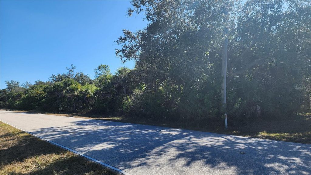 Photo of 14405 Eleanor Avenue, Port Charlotte, FL 33953 (MLS # A4674731)