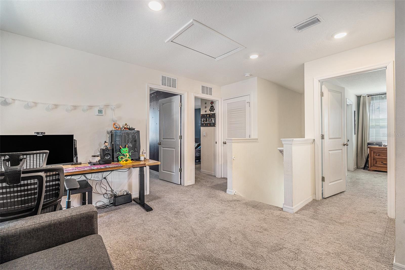 SUWANNEE LAKESIDE - Residential