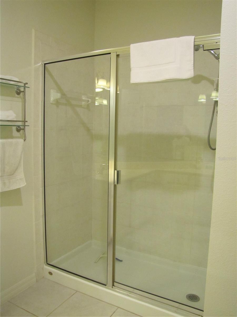 PARKRIDGE PH 33 & 19 - Residential Lease