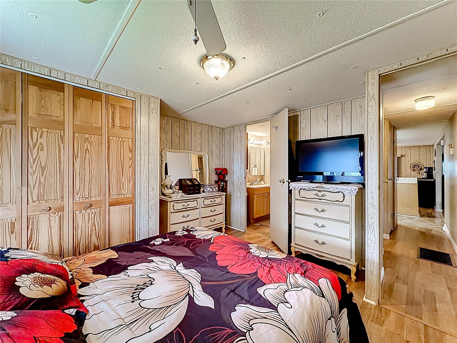 BONFIRE MOBILE HOME VILLAGE SUB - Residential