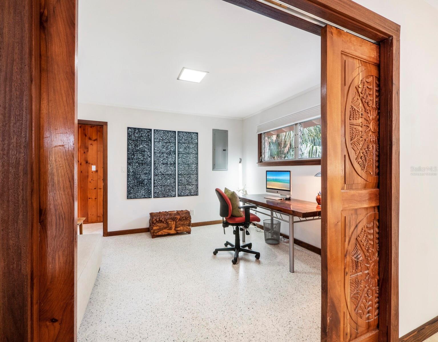 LONGBEACH ON LONGBOAT KEY - Residential