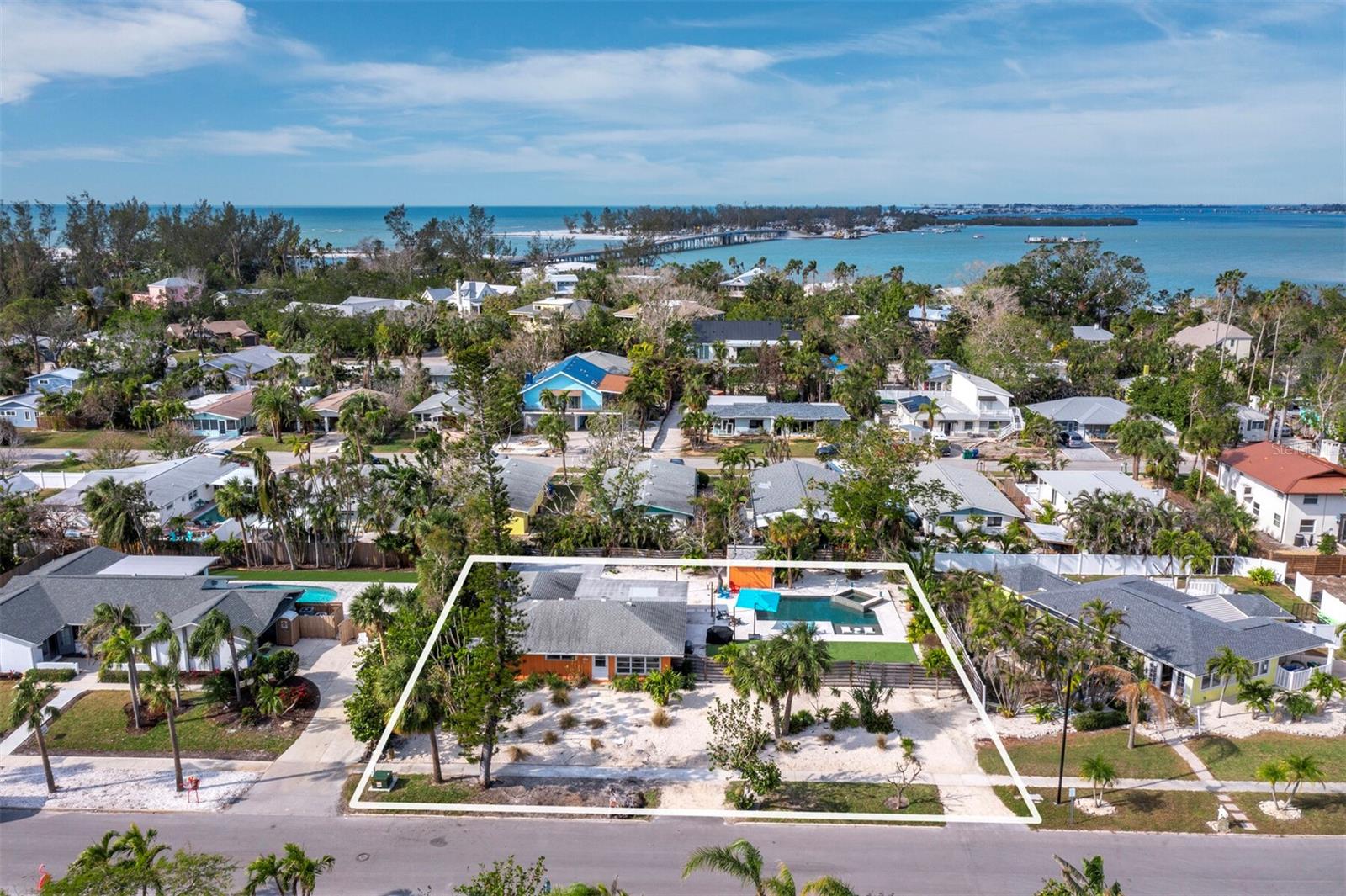 LONGBEACH ON LONGBOAT KEY - Residential