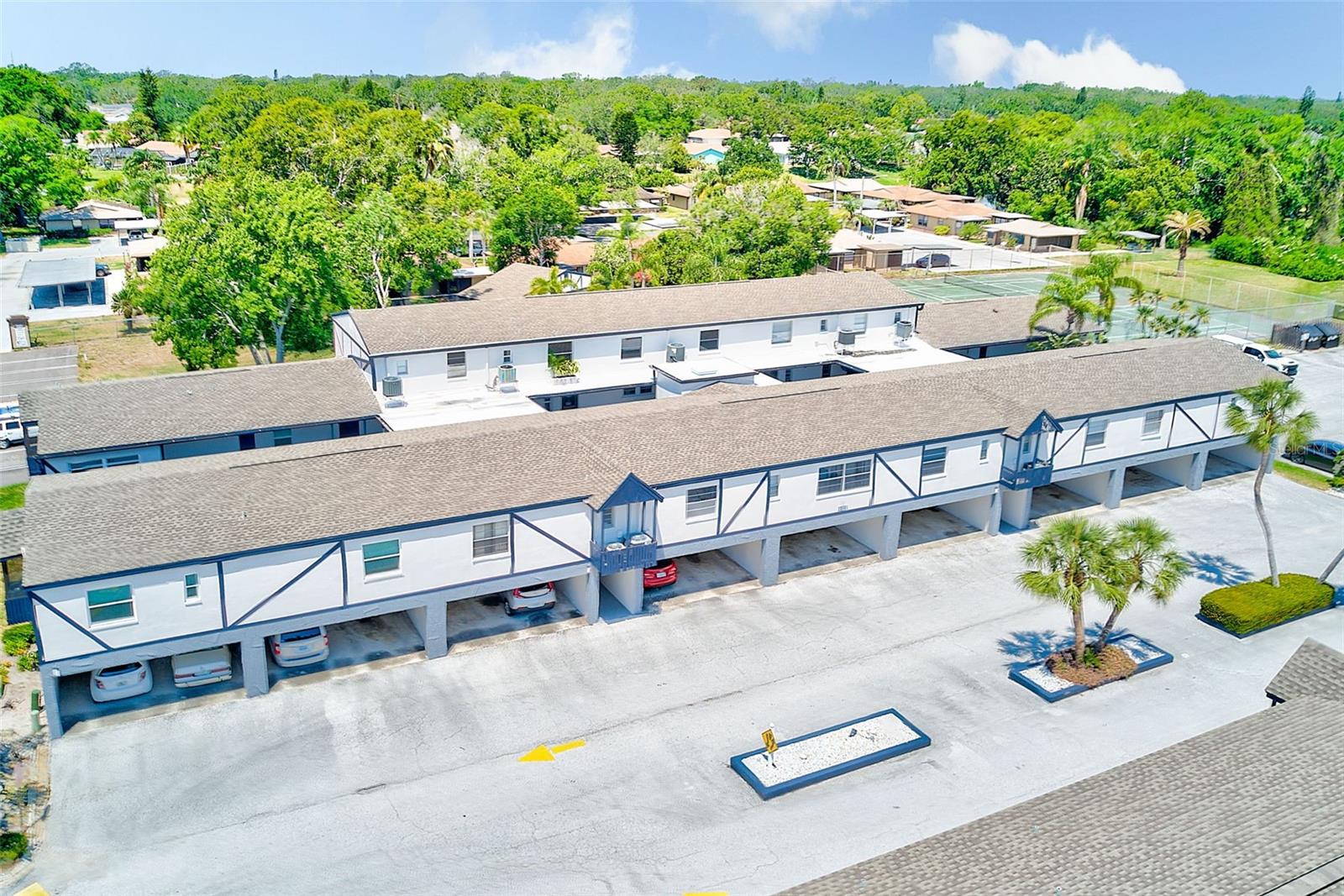 1137 KING ARTHUR COURT 501