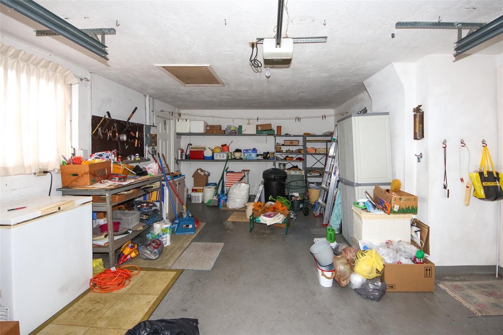 JASMINE LAKES - Residential