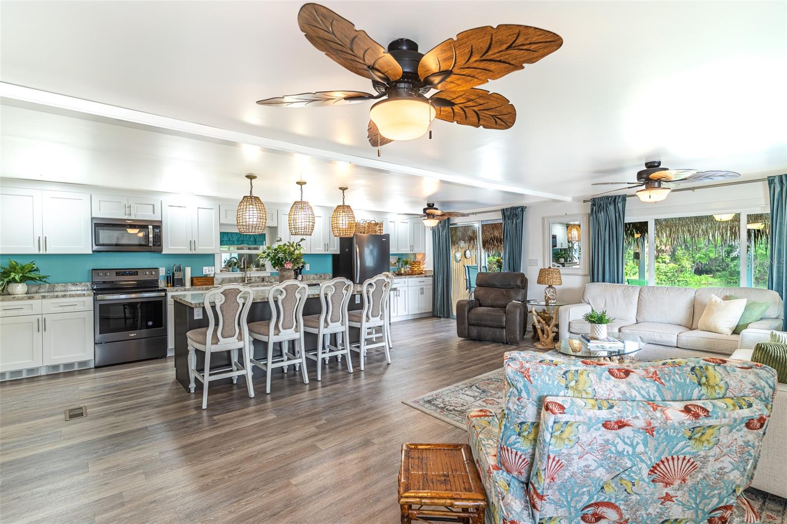 1818 BLUE LAKE DRIVE