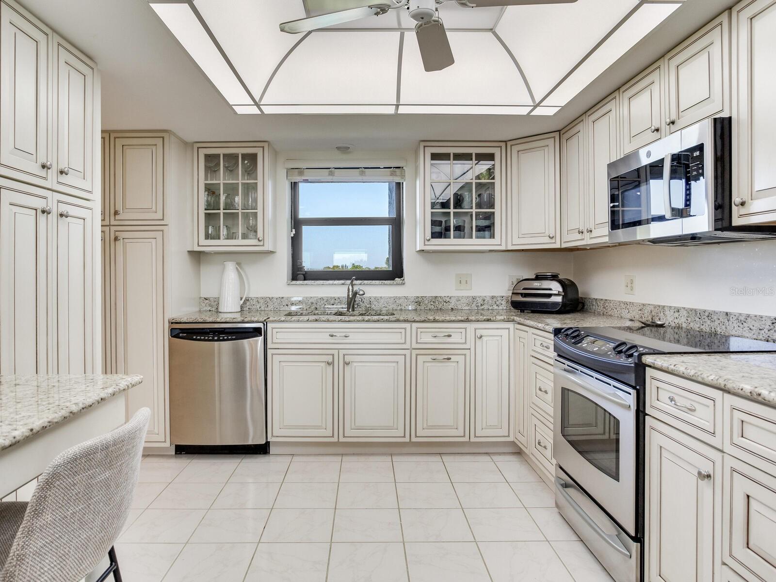 GULF FRONT LAGOON CONDO - Residential