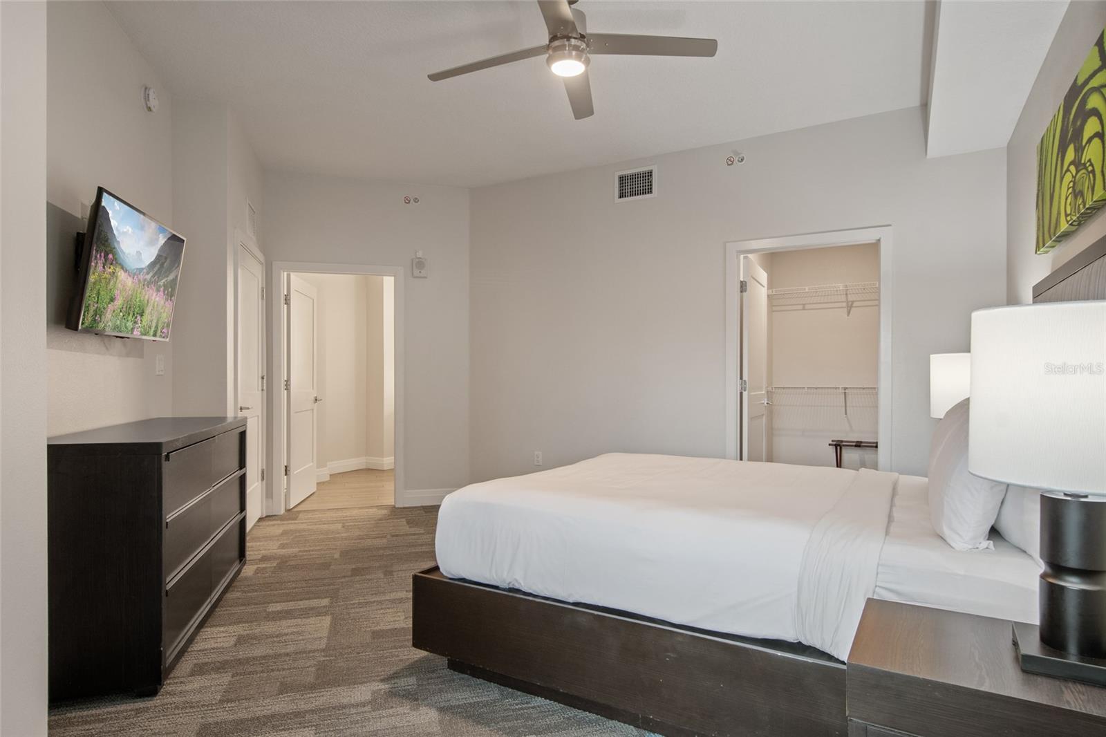 GROVE RESIDENCE & SPA HOTEL CONDO II - Residential