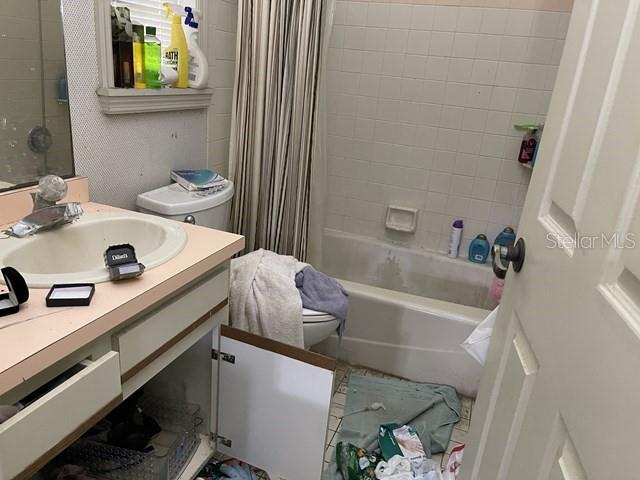 COUNTRY WOOD ESTATES - Residential