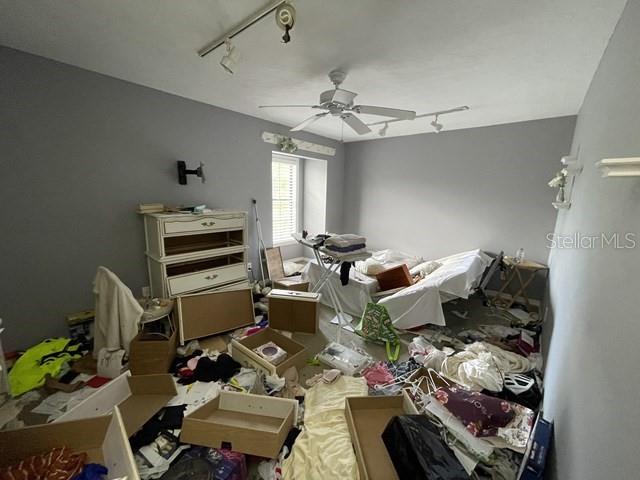 COUNTRY WOOD ESTATES - Residential