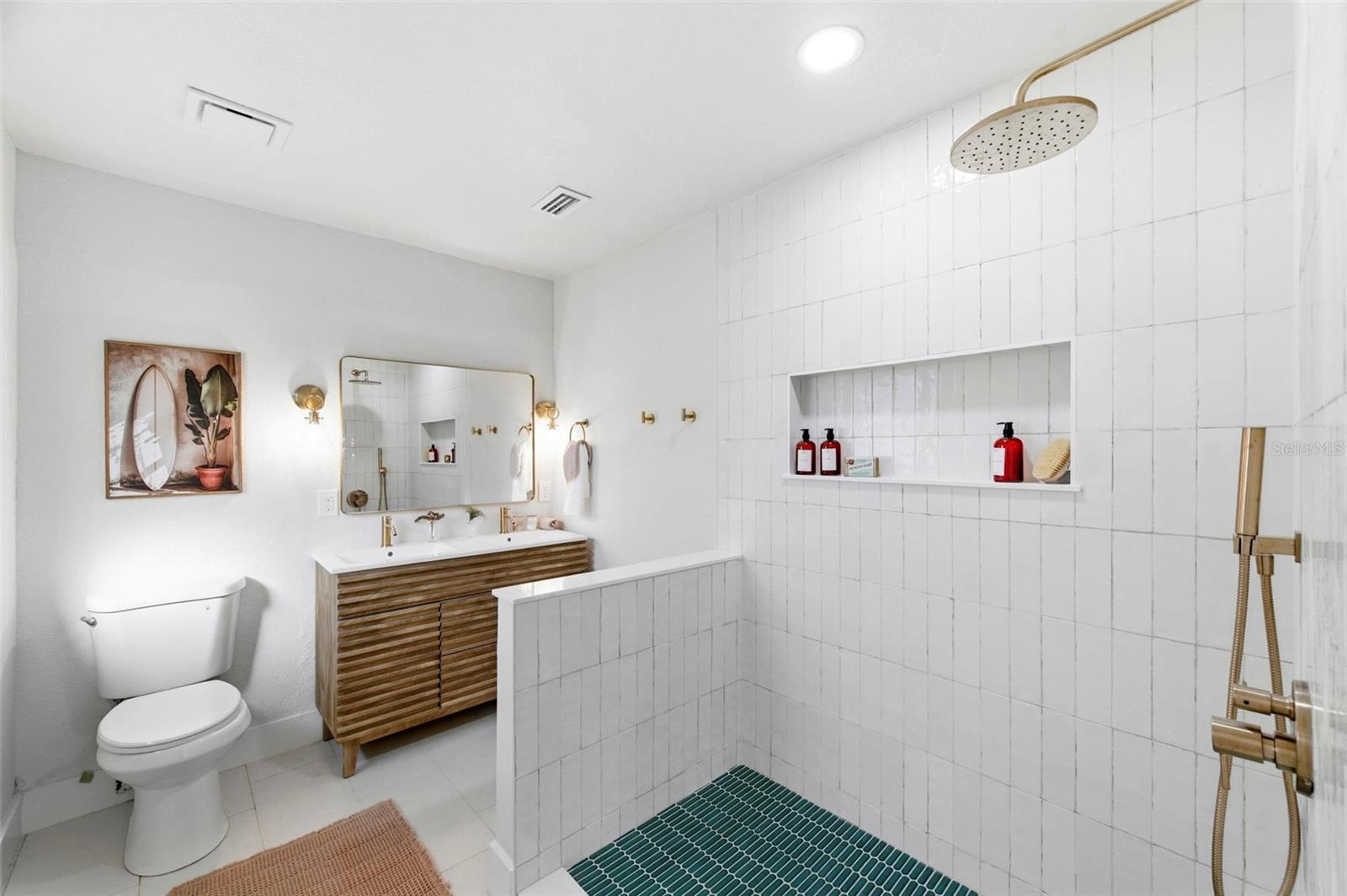 BRENTWOOD HEIGHTS 3RD ADD - Residential