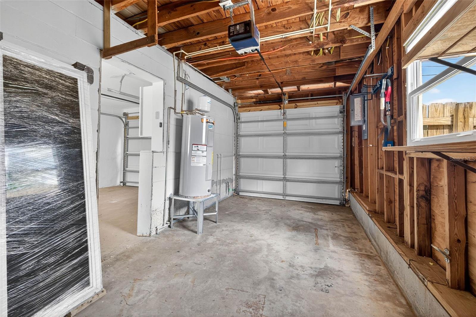 BOCA CEIGA PARK - Residential Lease