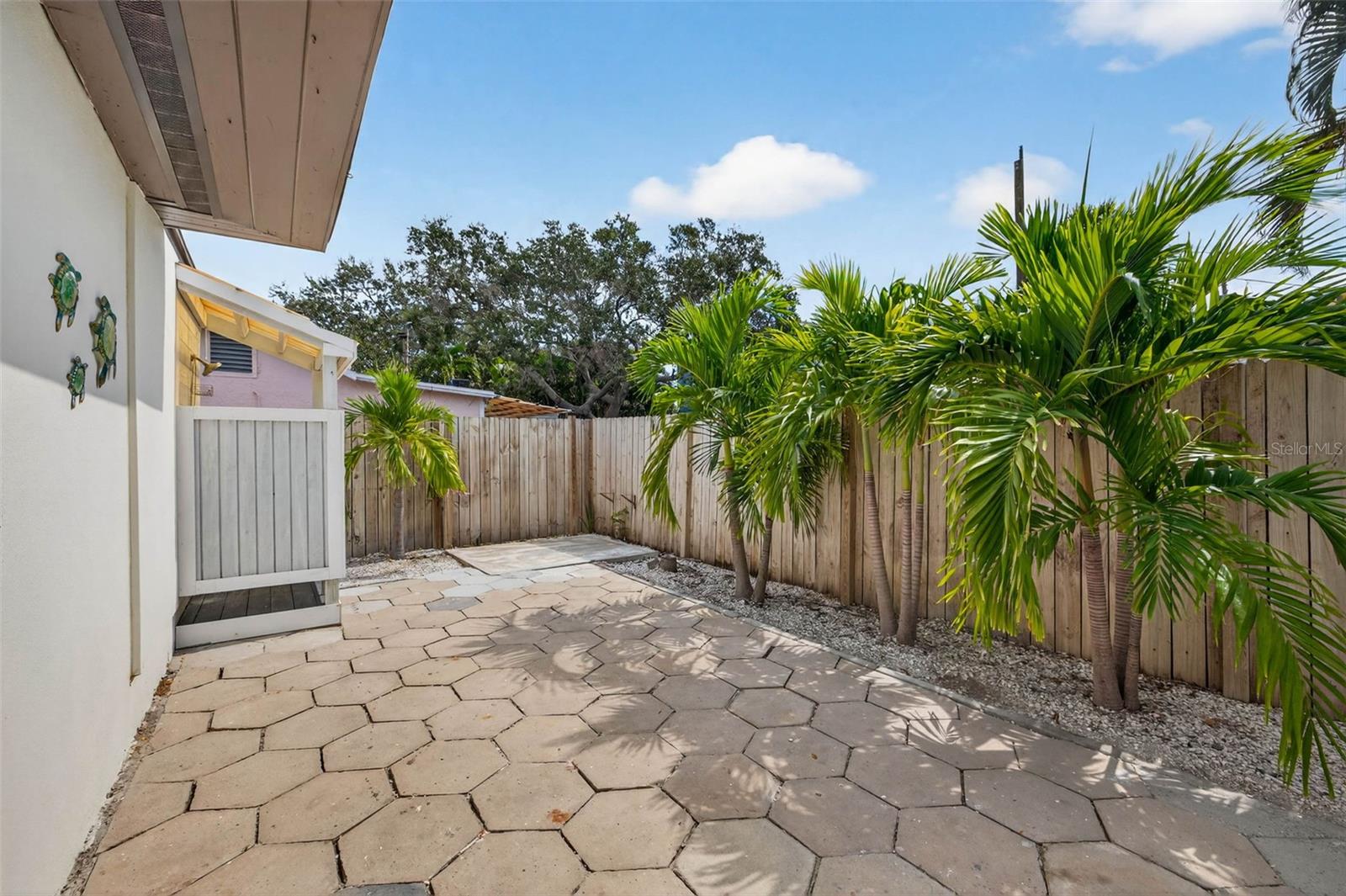 BOCA CEIGA PARK - Residential Lease