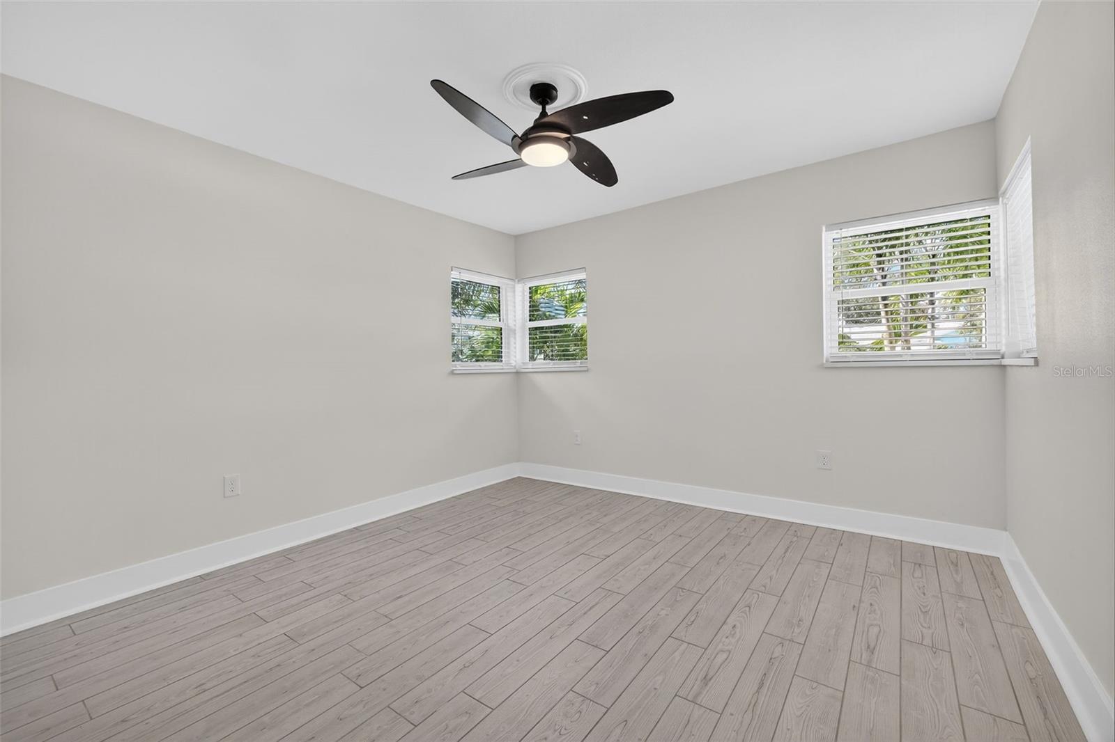 BOCA CEIGA PARK - Residential Lease