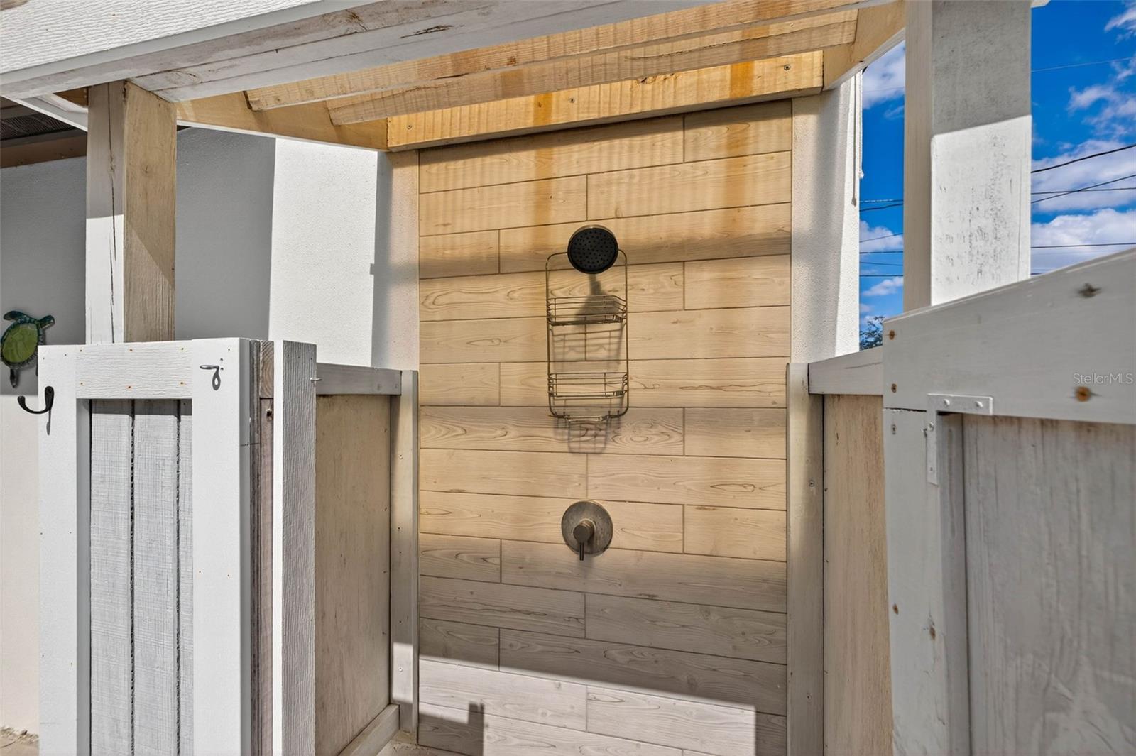 BOCA CEIGA PARK - Residential Lease