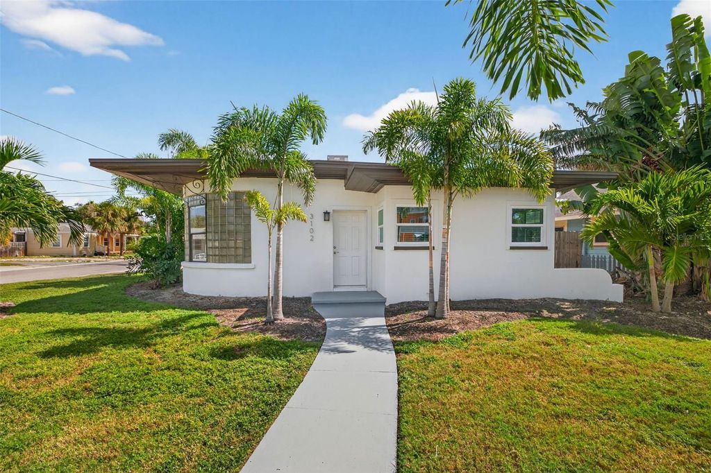 Photo of 3102 Dupont Street S, Gulfport, FL 33707 (MLS # TB8439347)
