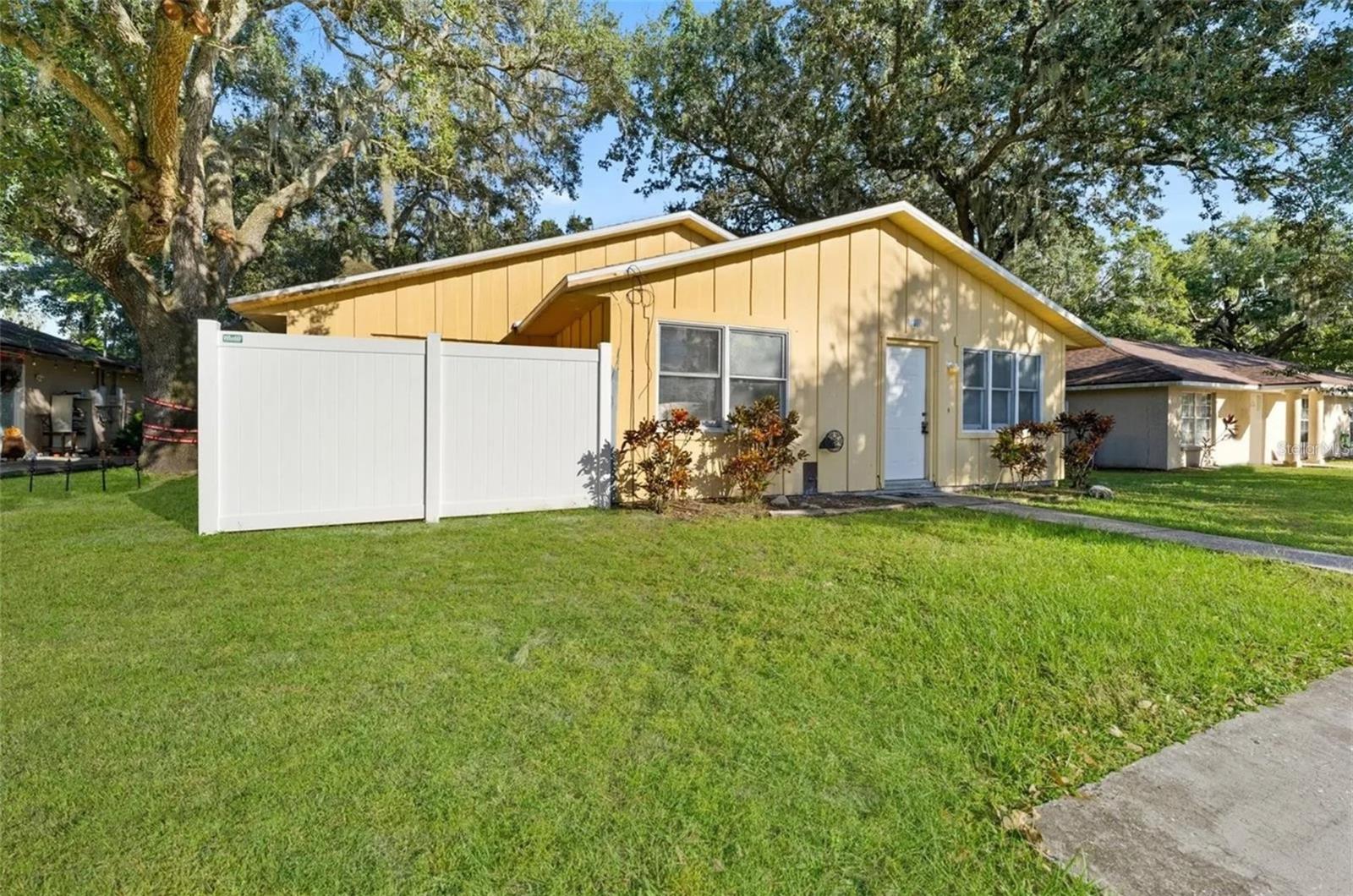 4418-4416 HIGHLAND LANE