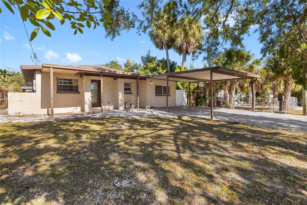 Photo of 2103 W State Street, Tampa, FL 33606 (MLS # TB8466646)