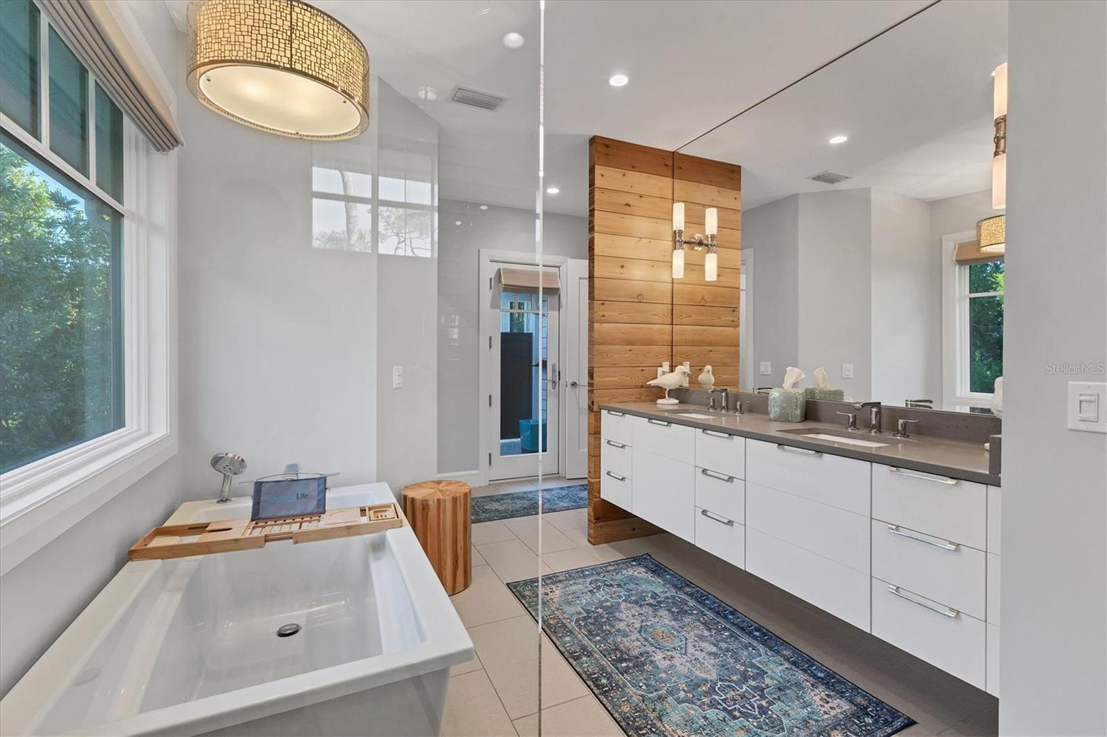 EAGLE POINT CLUB - Residential