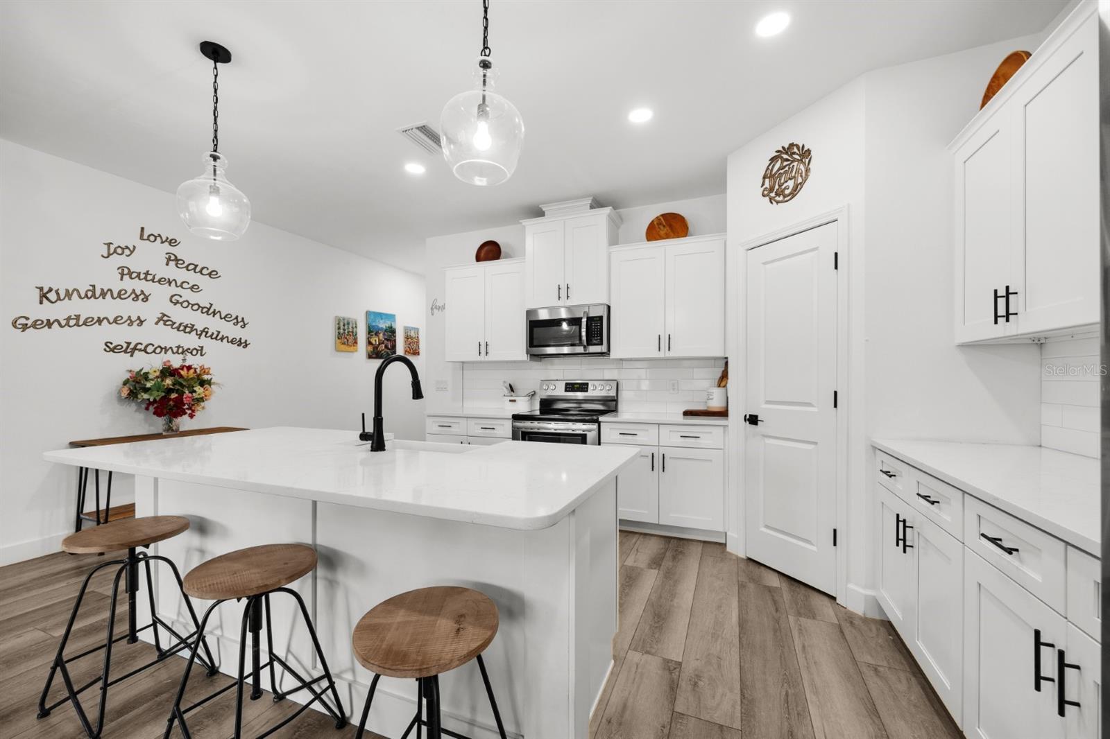 GRAND OAKS AT TOWER PH 2 PB 37 PG 63 - Residential