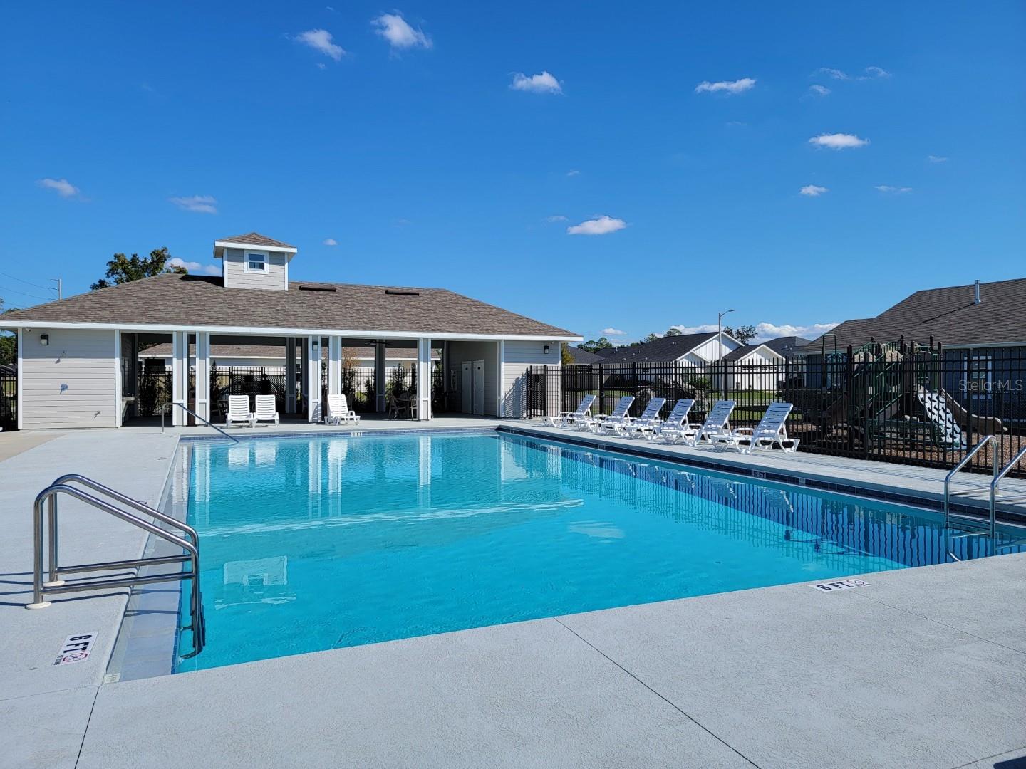 GRAND OAKS AT TOWER PH 2 PB 37 PG 63 - Residential