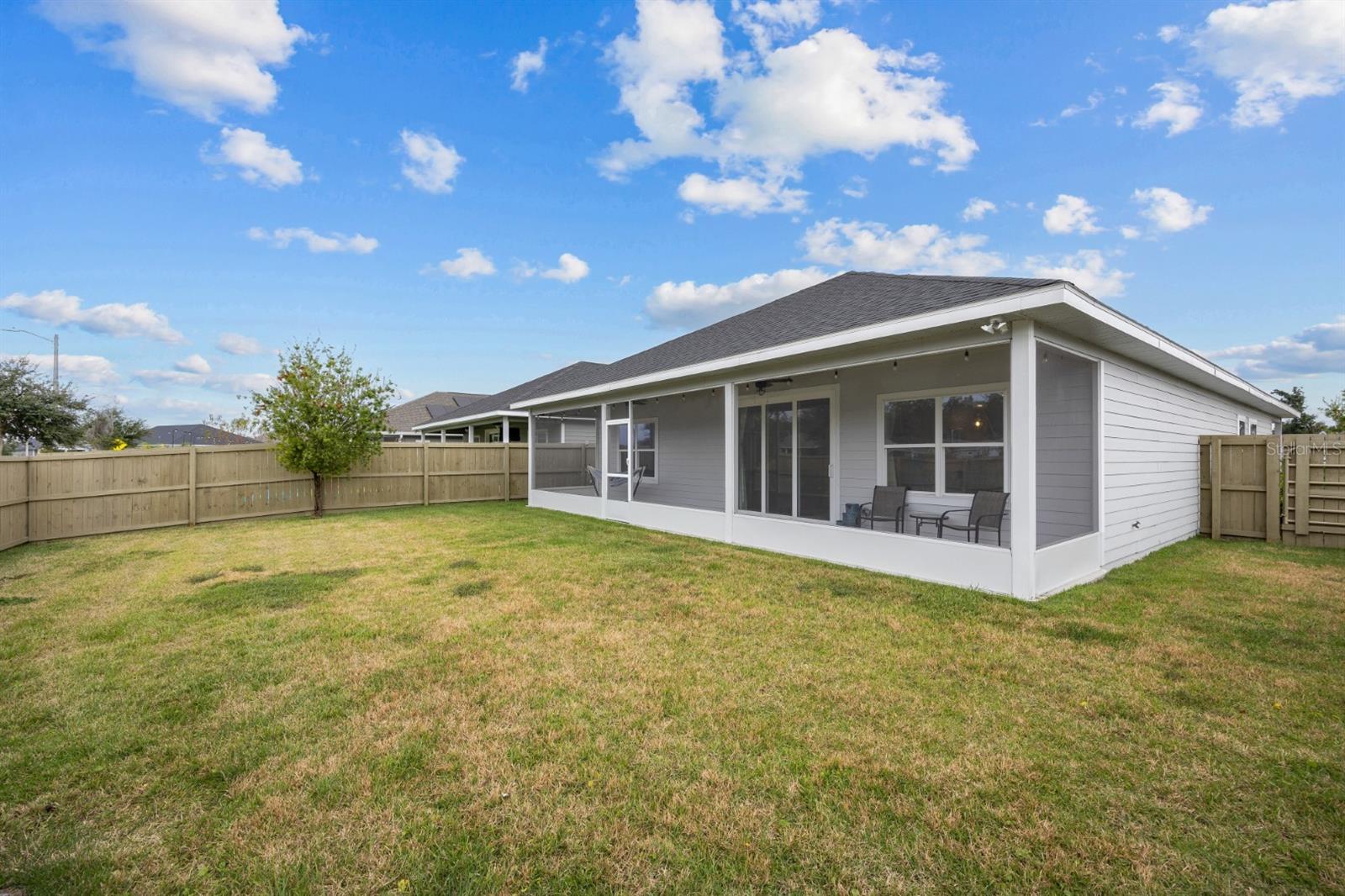 GRAND OAKS AT TOWER PH 2 PB 37 PG 63 - Residential