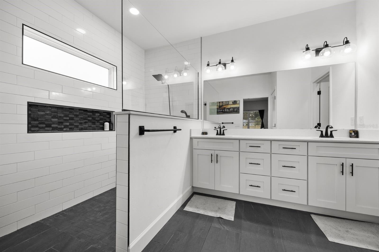 GRAND OAKS AT TOWER PH 2 PB 37 PG 63 - Residential