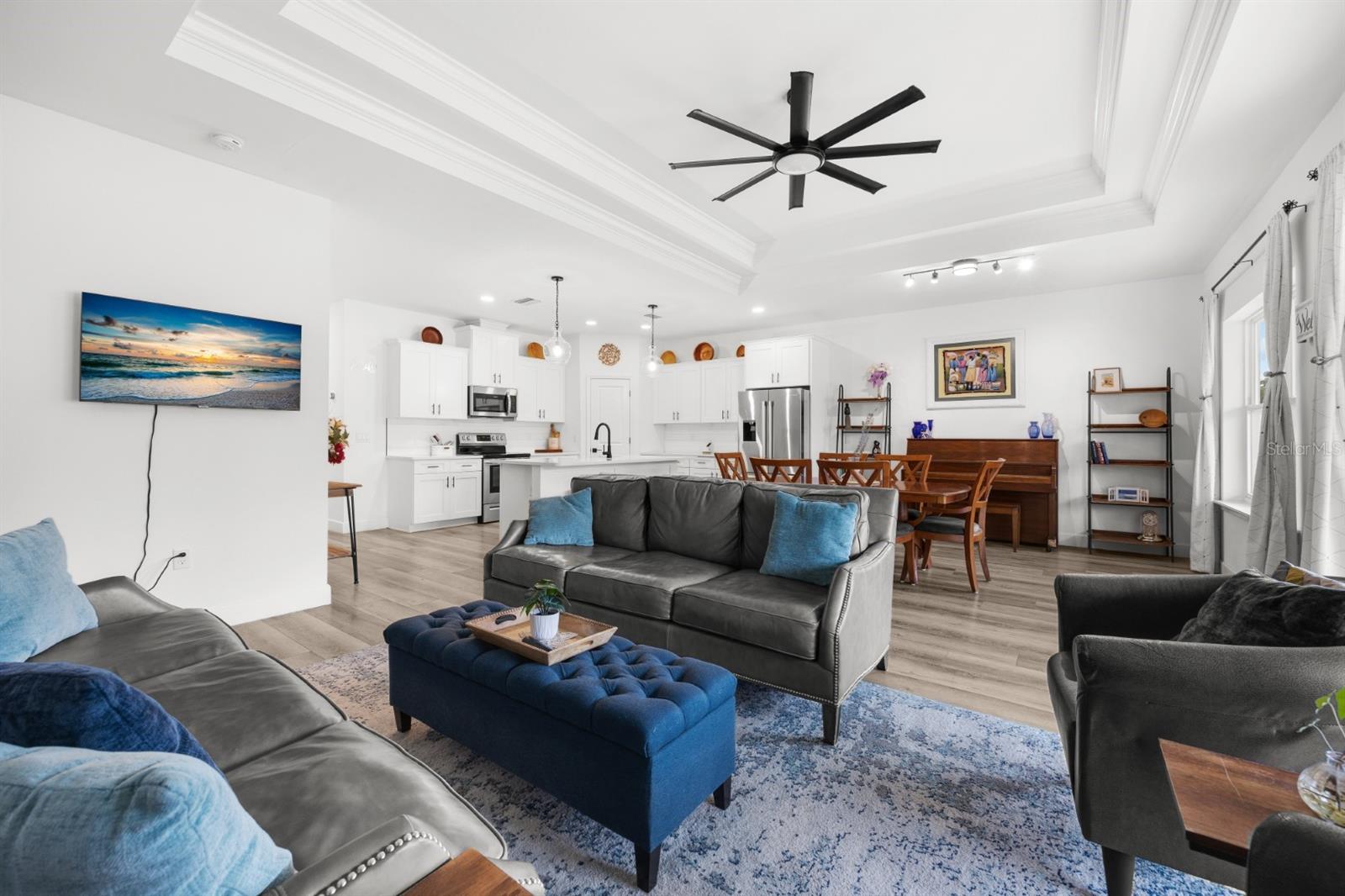 GRAND OAKS AT TOWER PH 2 PB 37 PG 63 - Residential