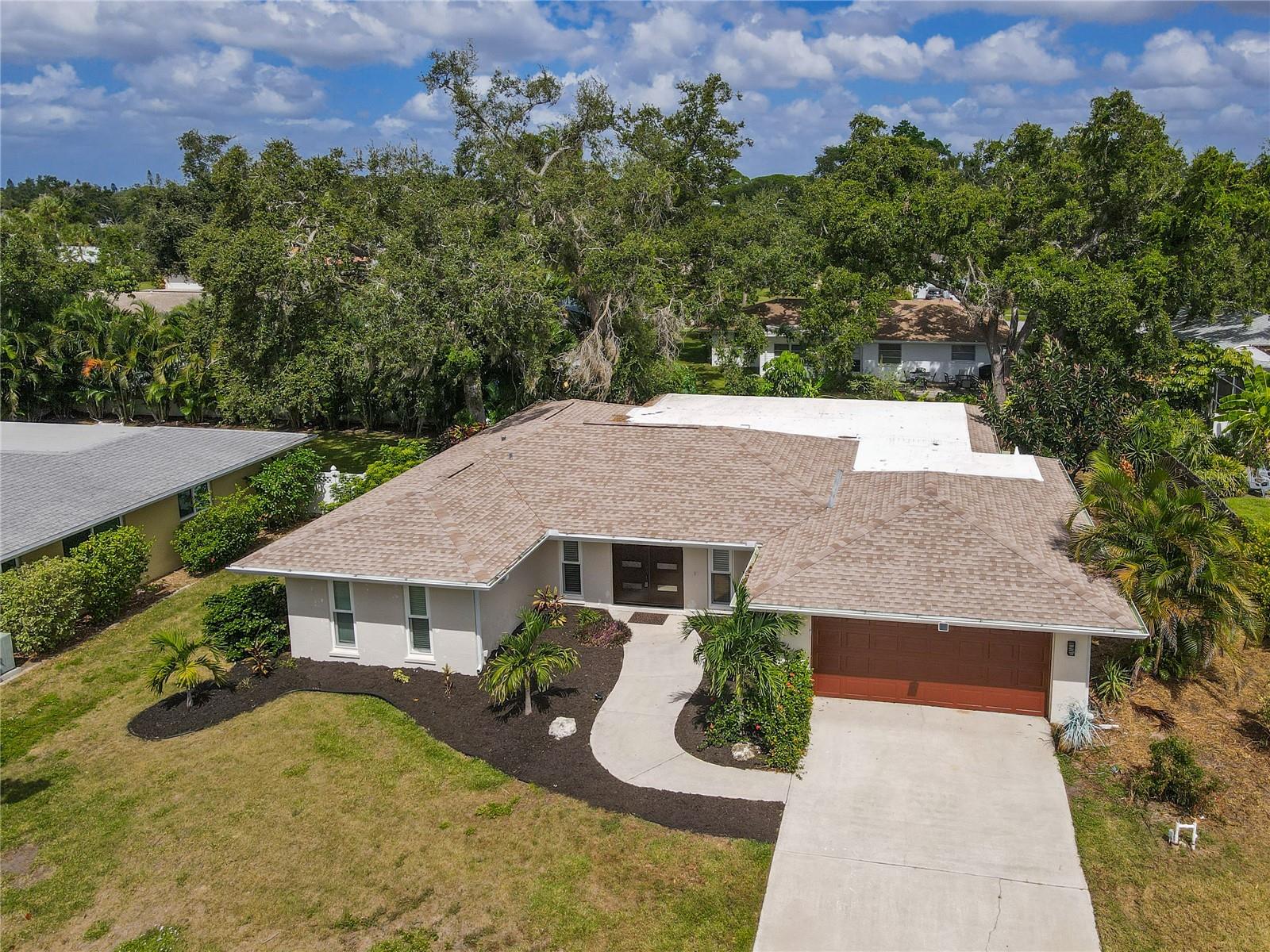 COLONIAL TERRACE - Residential