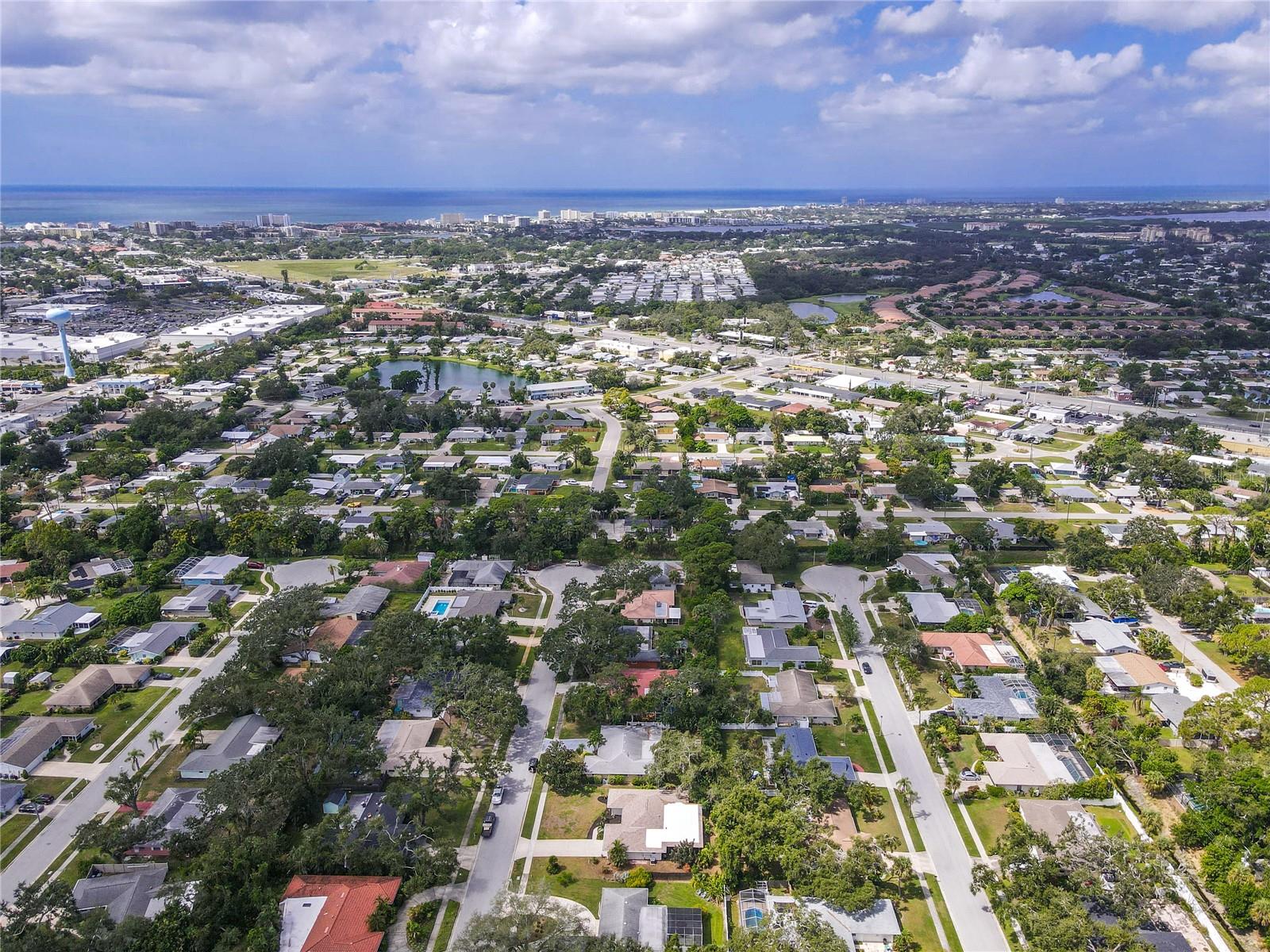 COLONIAL TERRACE - Residential