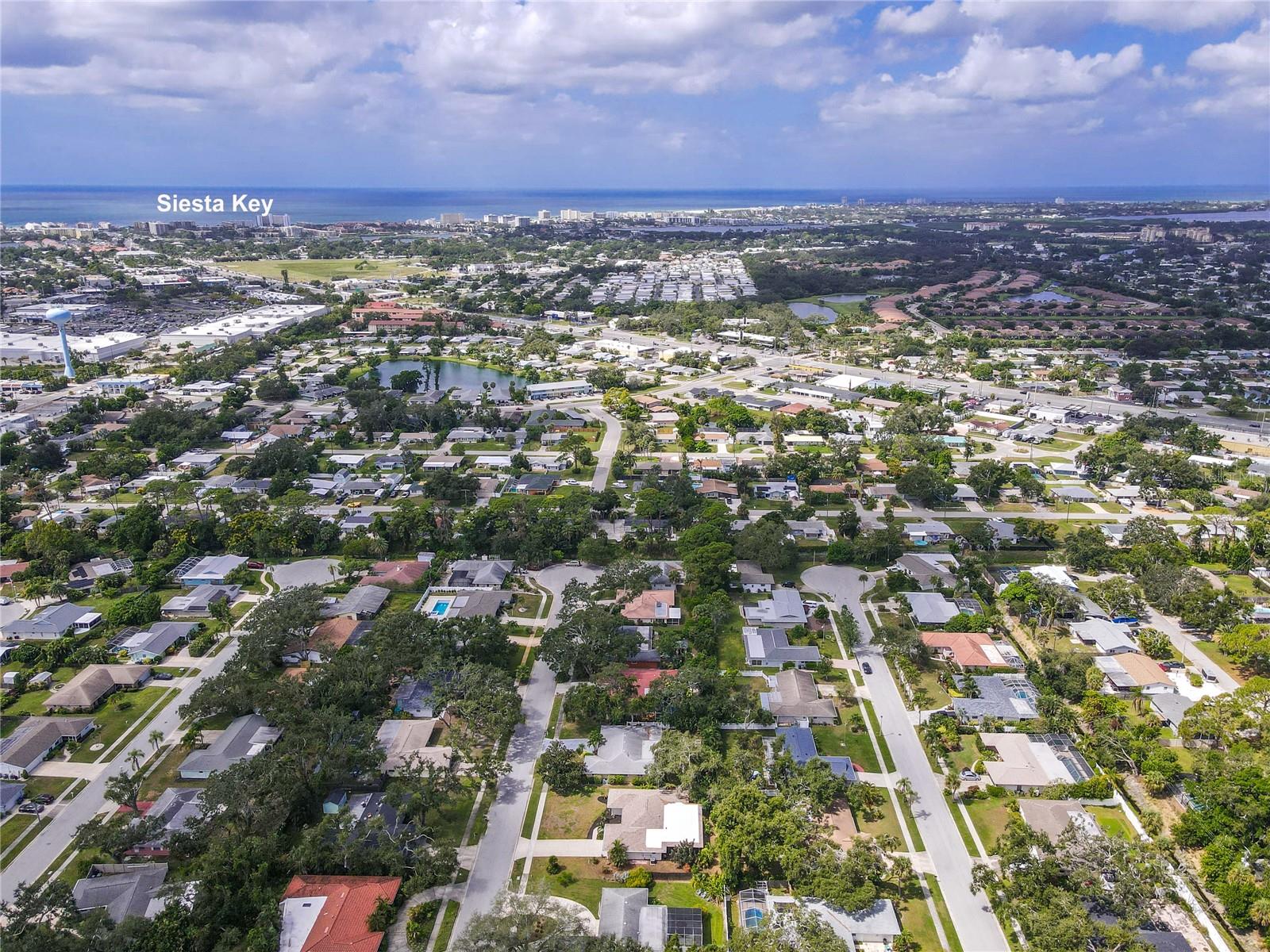COLONIAL TERRACE - Residential