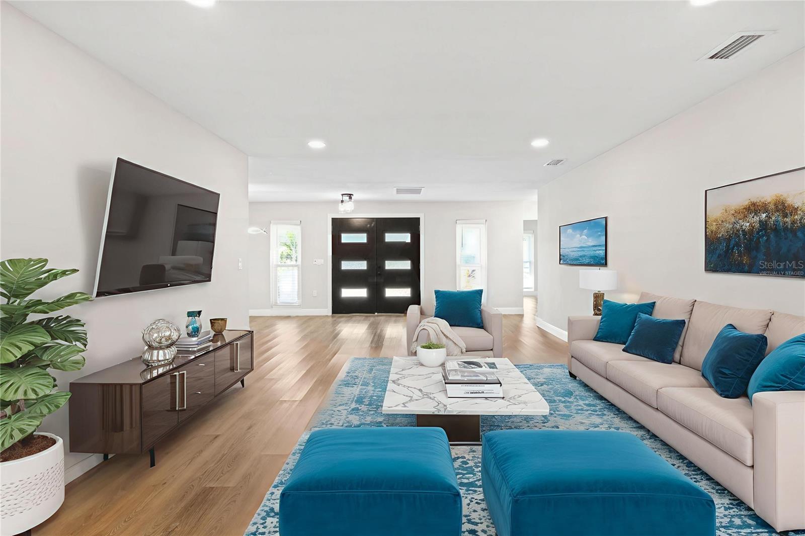COLONIAL TERRACE - Residential