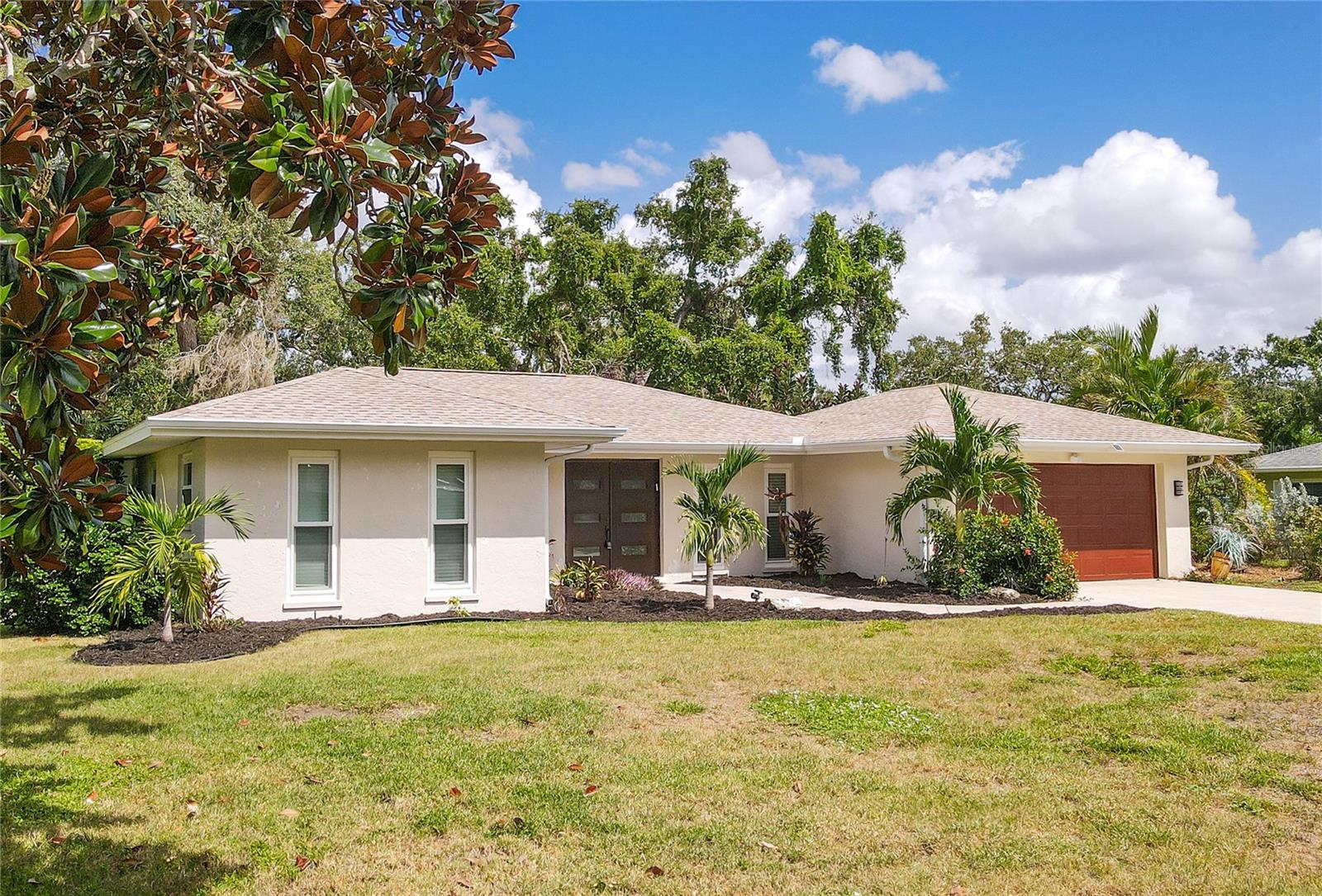 COLONIAL TERRACE - Residential