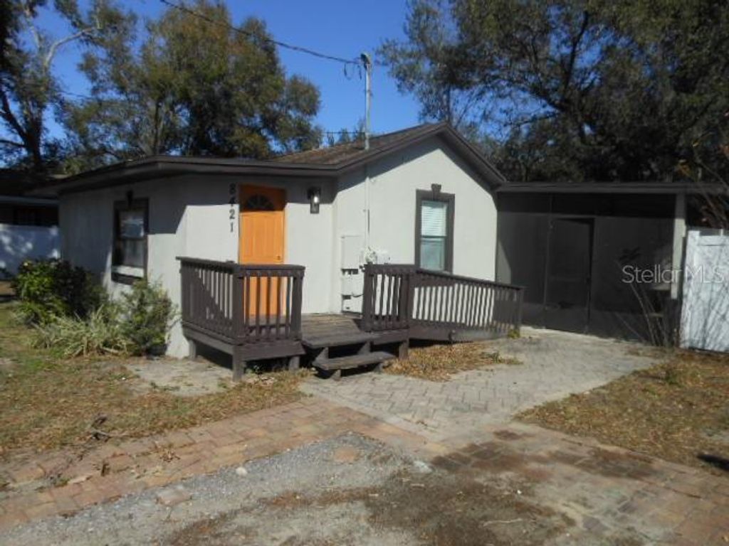 Photo of 8421 N Orangeview Avenue, Tampa, FL 33617 (MLS # TB8471443)