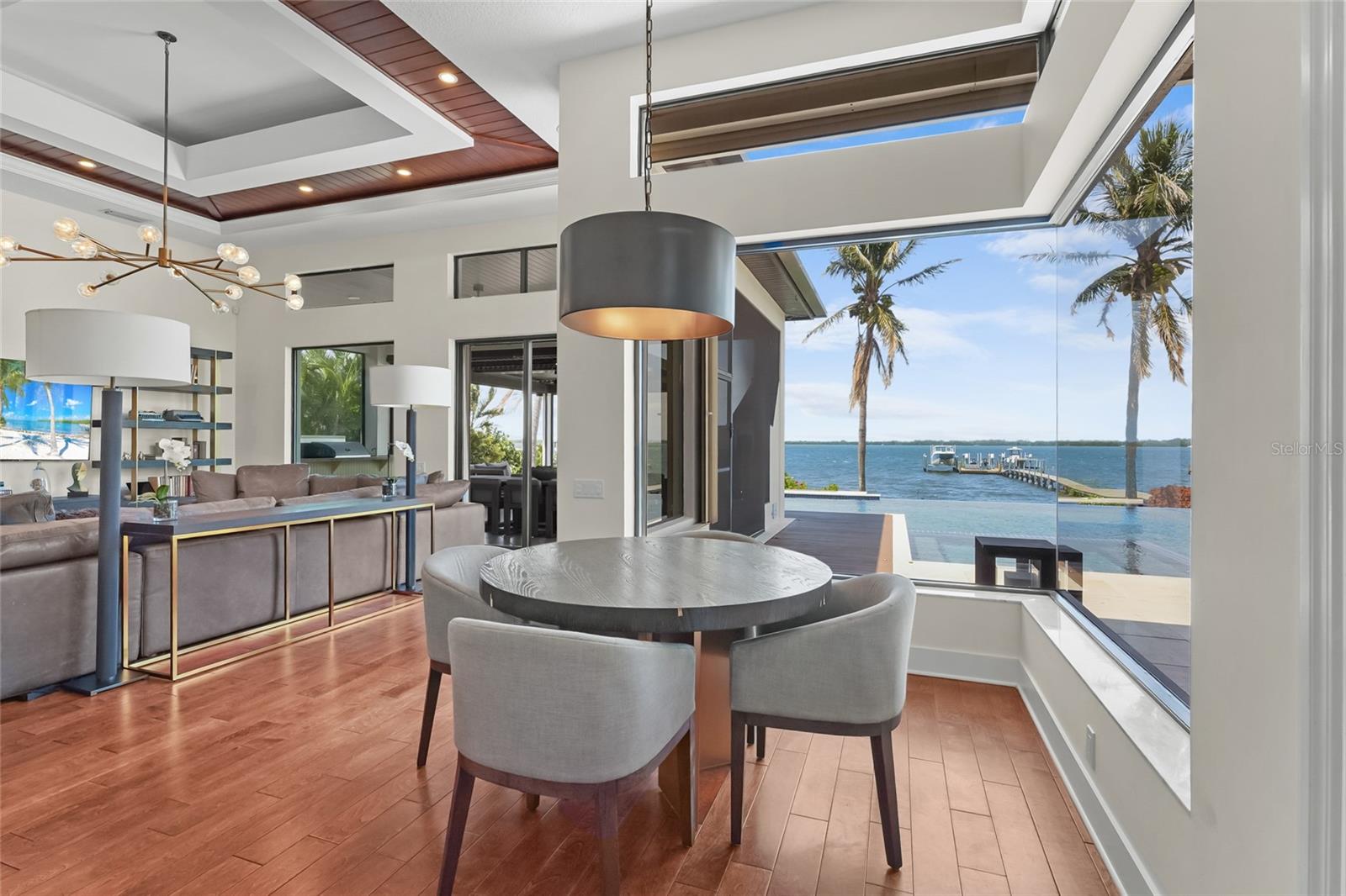 ACREAGE - Residential