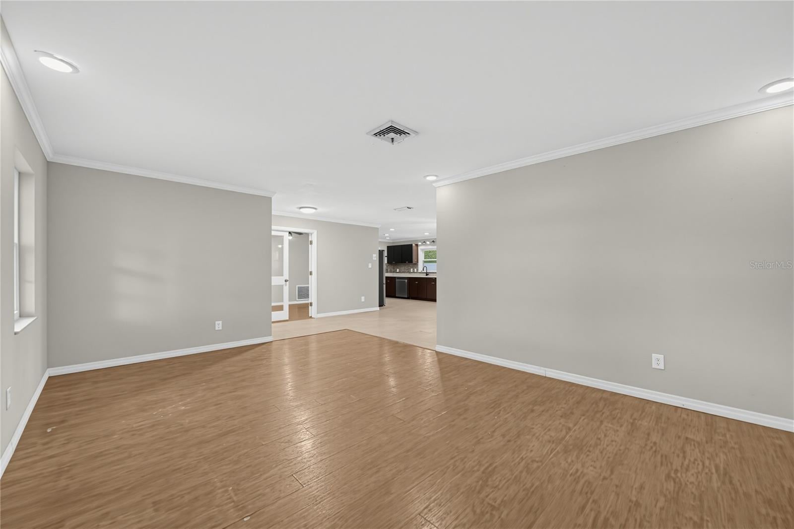 2020 LEANNE COURT
