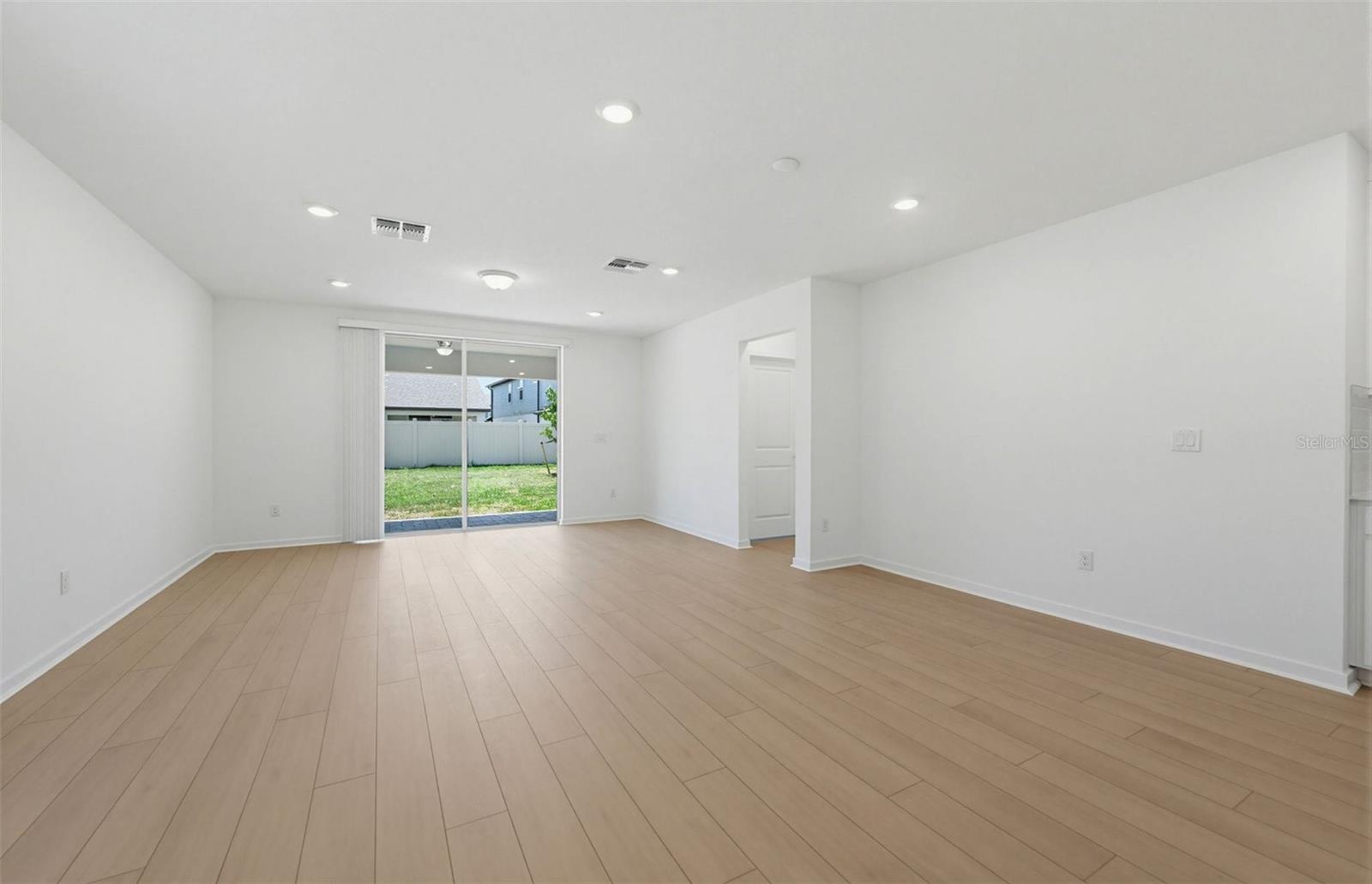 VIDAS WAY LEGACY PHASE 1B - Residential