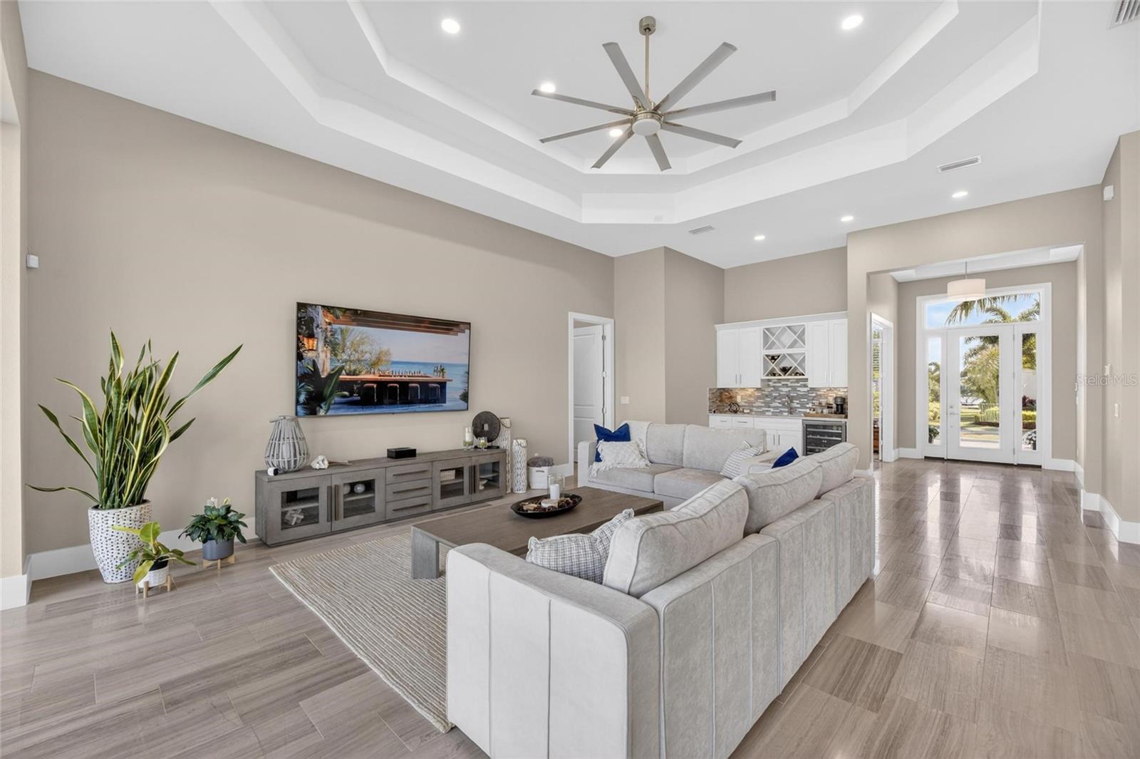 MIRABAY PH 3C-1 - Residential