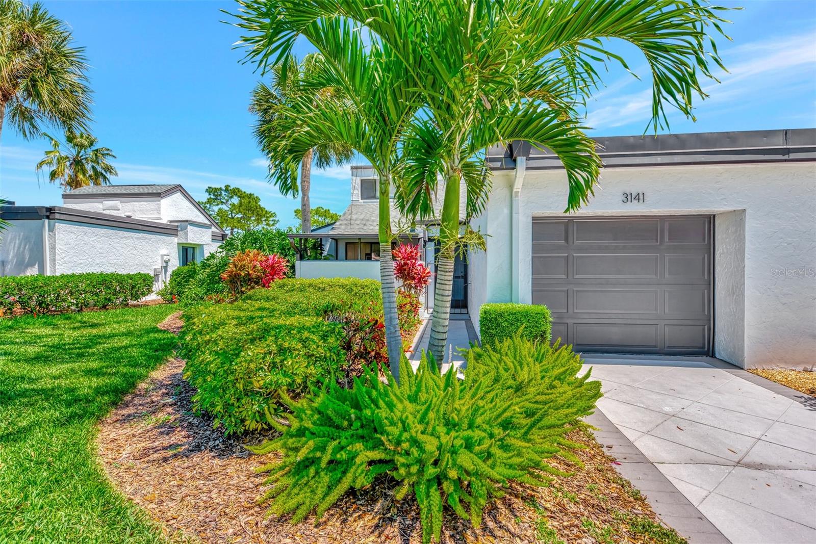 MEADOWS THE - Residential Lease