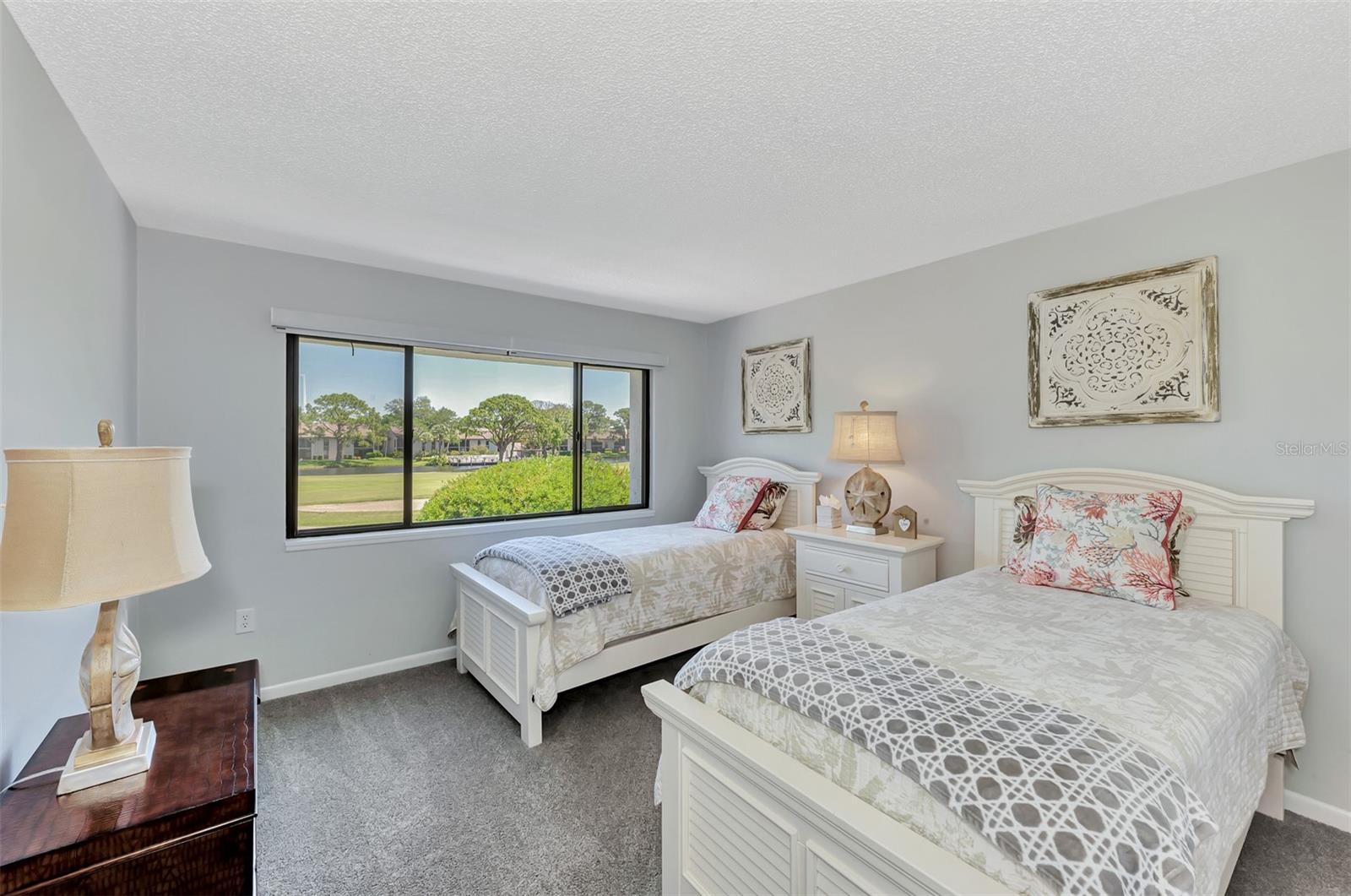 MEADOWS THE - Residential Lease