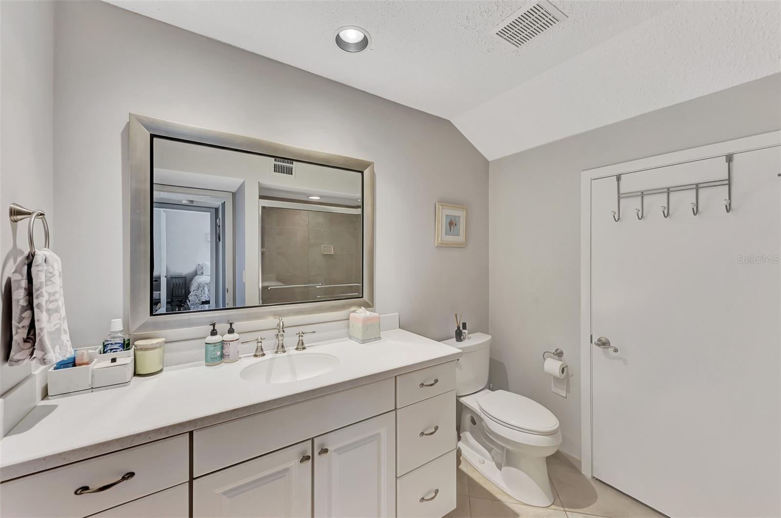 MEADOWS THE - Residential Lease