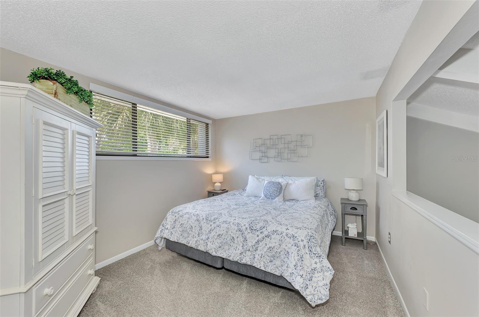 MEADOWS THE - Residential Lease